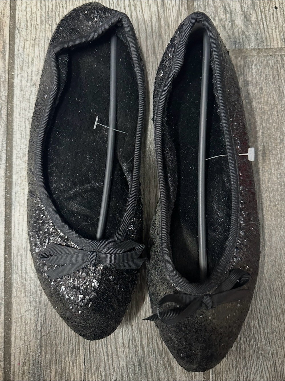 Dearfoams Women's Black Glitter Pointed Ballet Flat Slippers in Black New